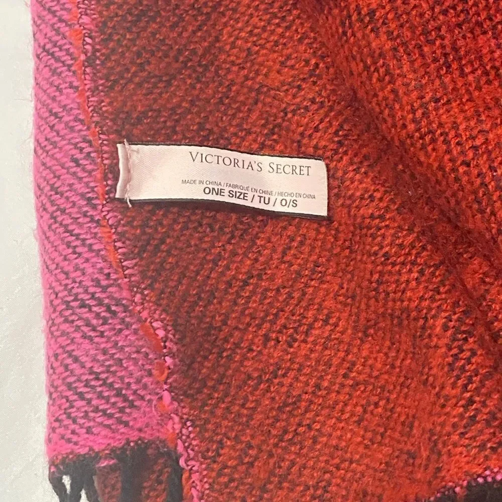 Victoria Secret Limited Edition Lipstick Logo Throw Blanket